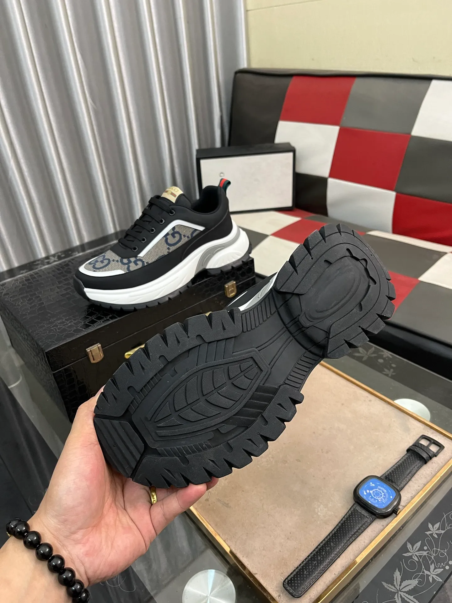 Men's Men's Shoes💰458⌚️⌚️[GUCCI] Gucci men's casual shoes are absolutely popular🔥The ultimate matching item for trendy men! The charm of super texture is irresistible, the main recommendation, the flower leather color is bright! The upper is made of high-quality cowhide with branded fabrics, pigskin lining for the feet, and wear-resistant rubber sole, which is noble and elegant! Extremely comfortable🎁🎁You can be as handsome as you want💪 38-443️⃣colors available